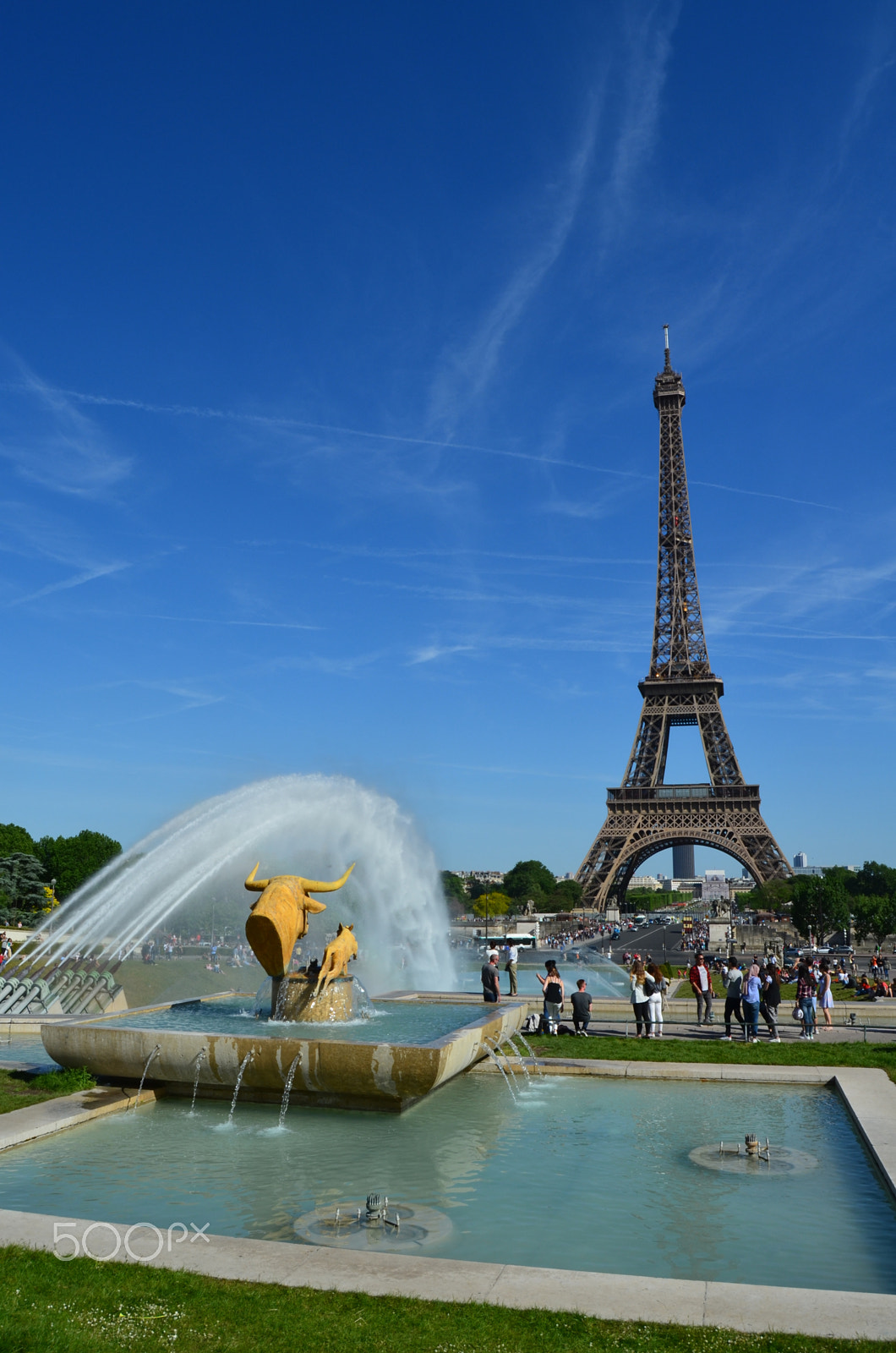 Nikon D5100 sample photo. View down the jardins de trocadéro, paris photography