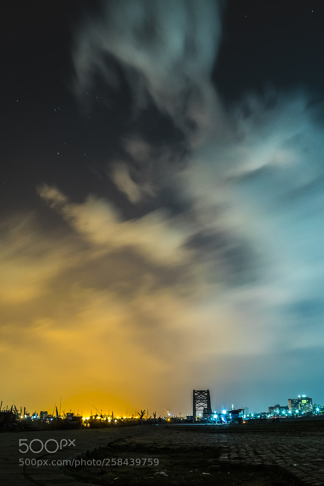 Nikon D5300 sample photo. Night light photography