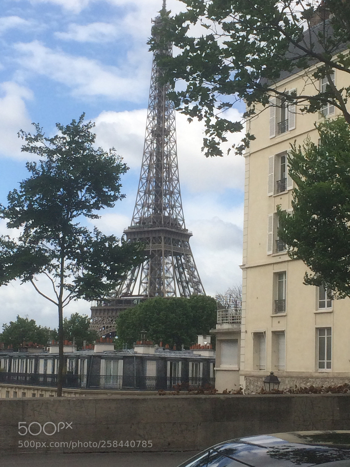 Apple iPhone 5s sample photo. Eiffel tower photography