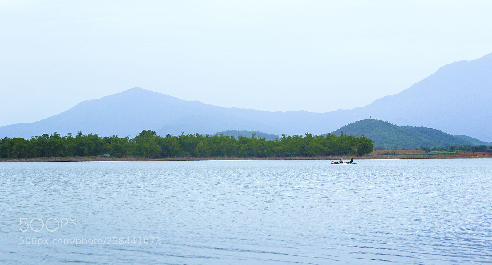 Canon EOS 7D Mark II sample photo. Floating photography