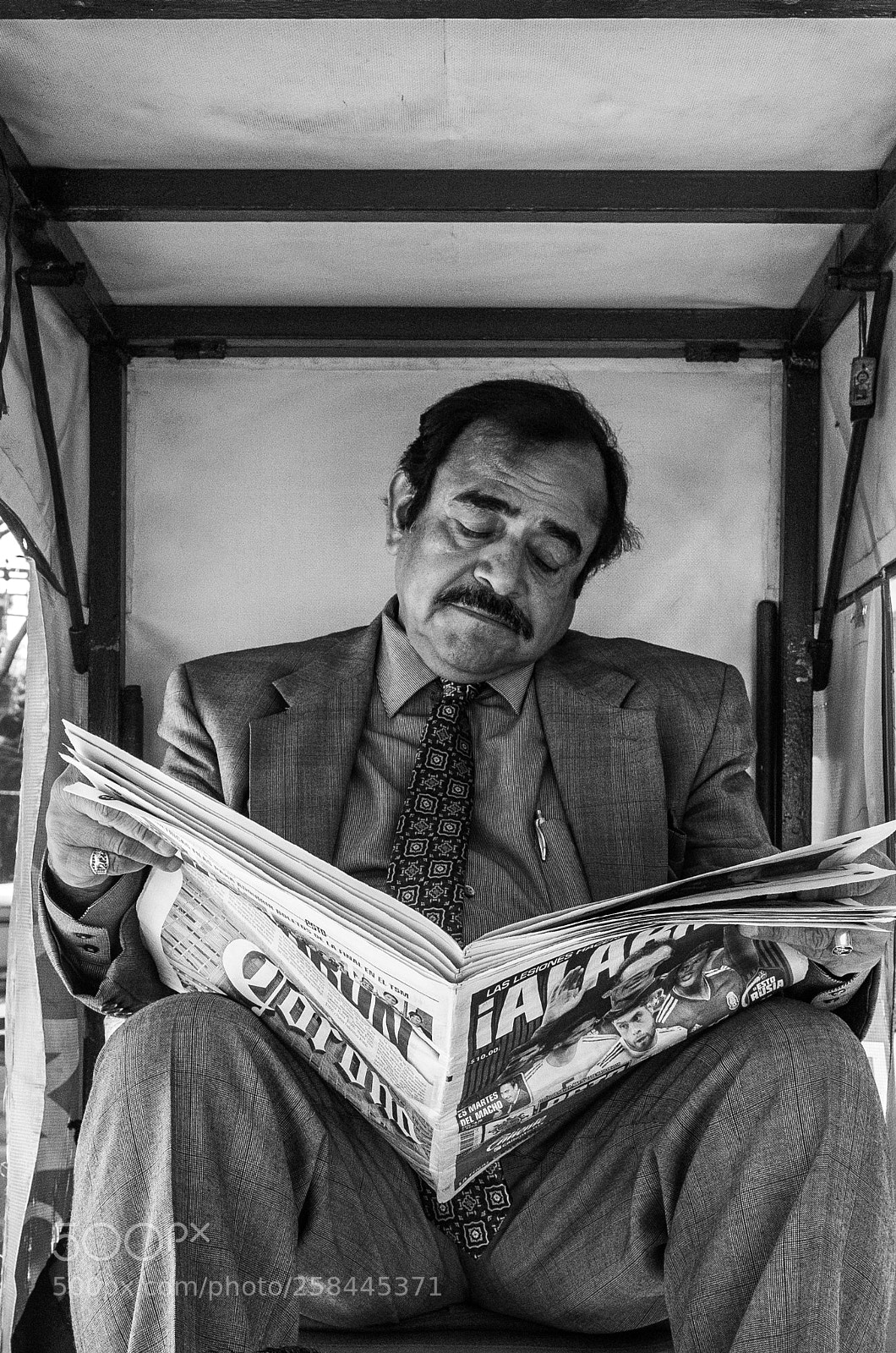 Ricoh GR II sample photo. A candid street portrait photography