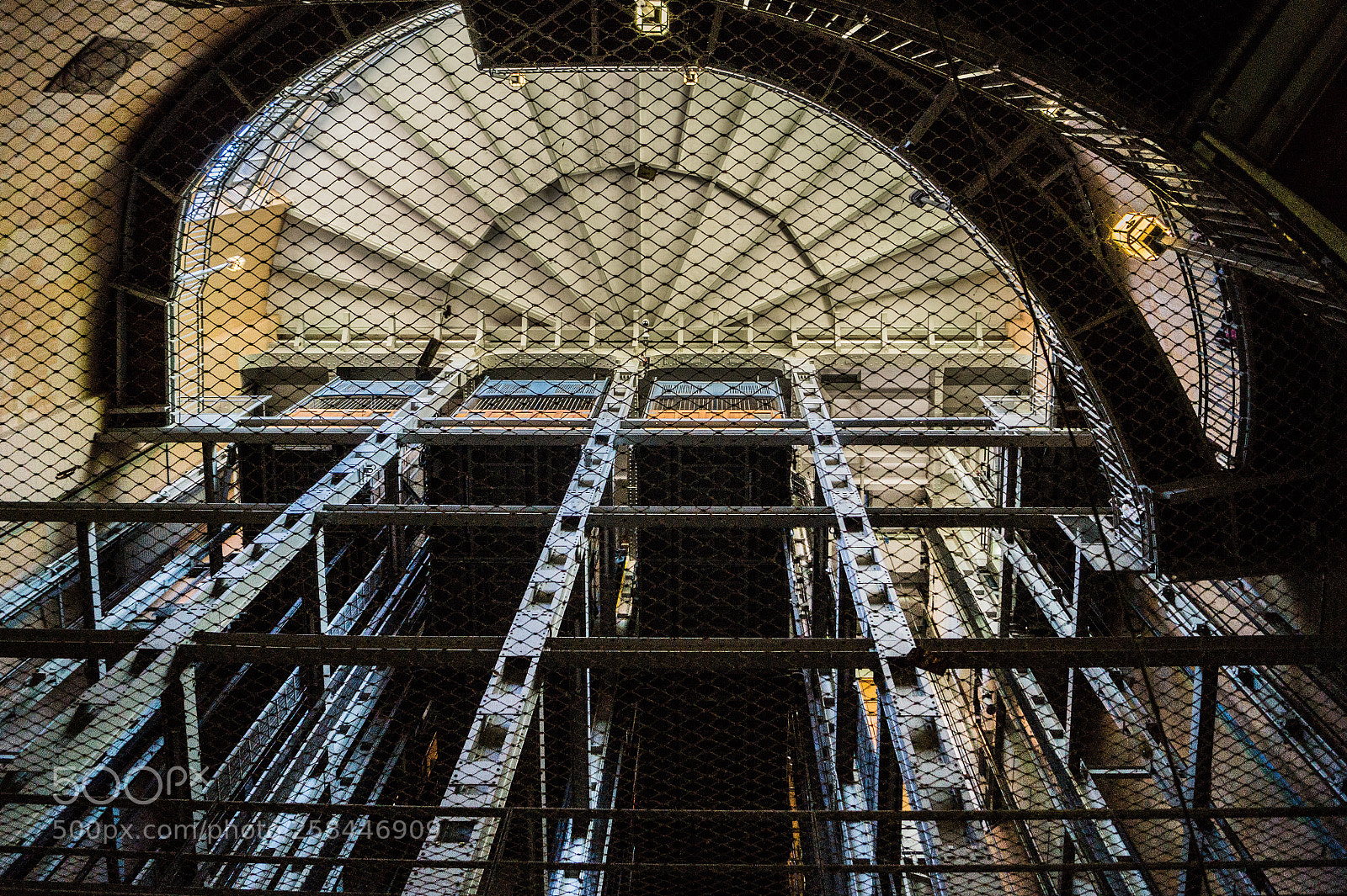 Sony SLT-A58 sample photo. Elevator photography