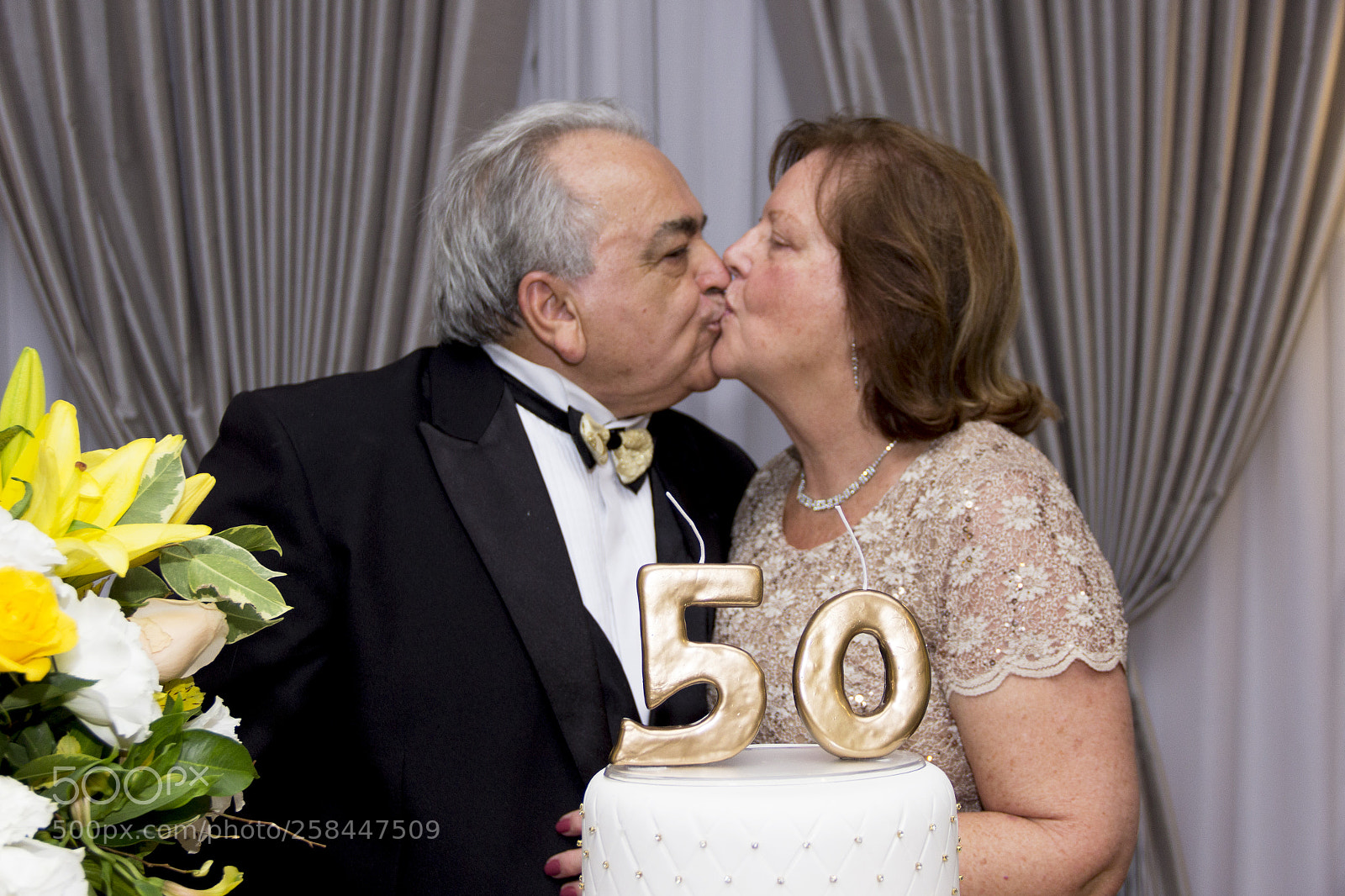 Canon EOS 600D (Rebel EOS T3i / EOS Kiss X5) sample photo. 50 years of love photography