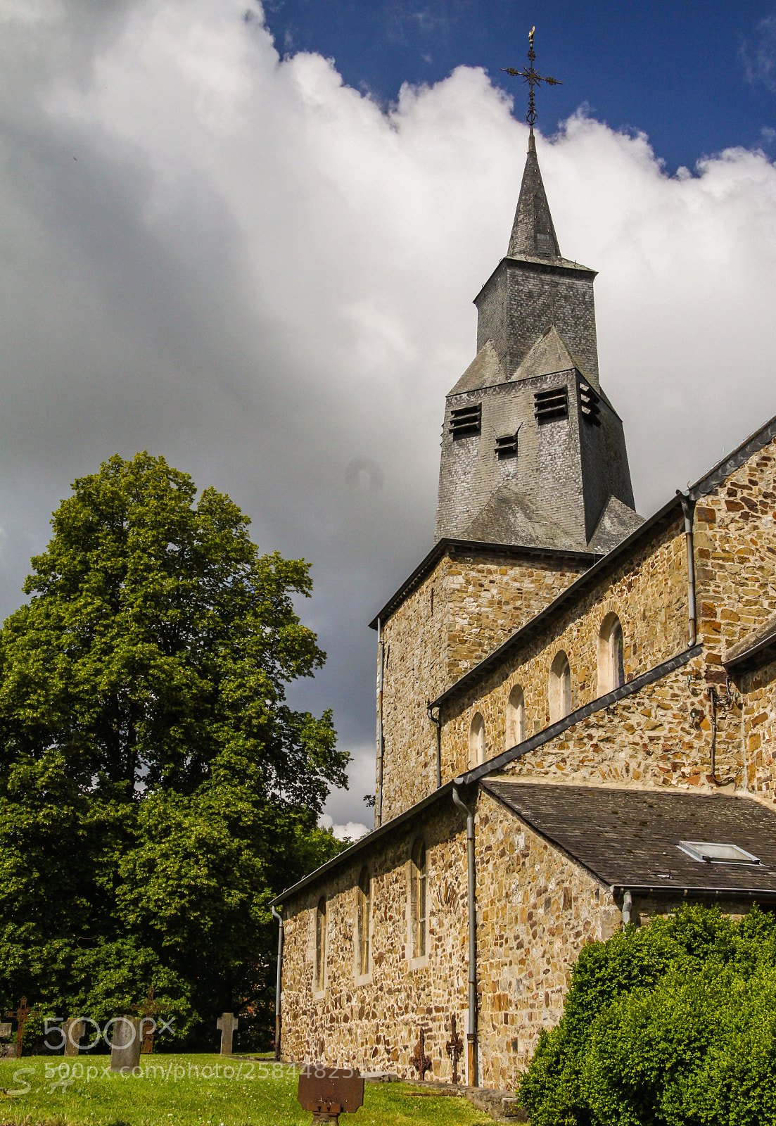 Canon EOS 50D sample photo. Eglise st-etienne de waha photography