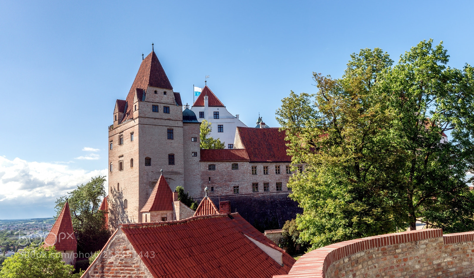 Sony SLT-A68 sample photo. Burg trausnitz photography