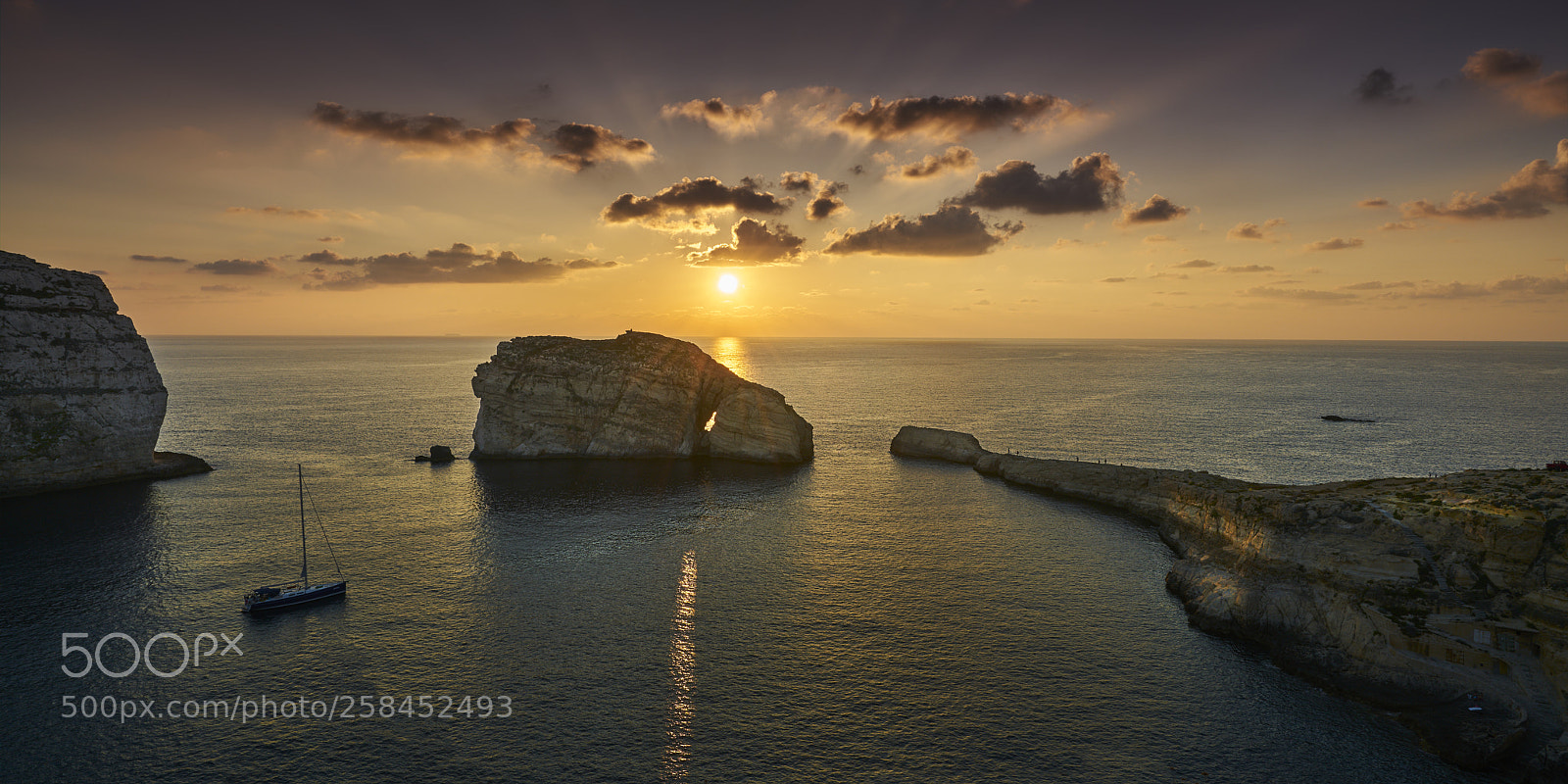 Sony a7R II sample photo. Gozo photography