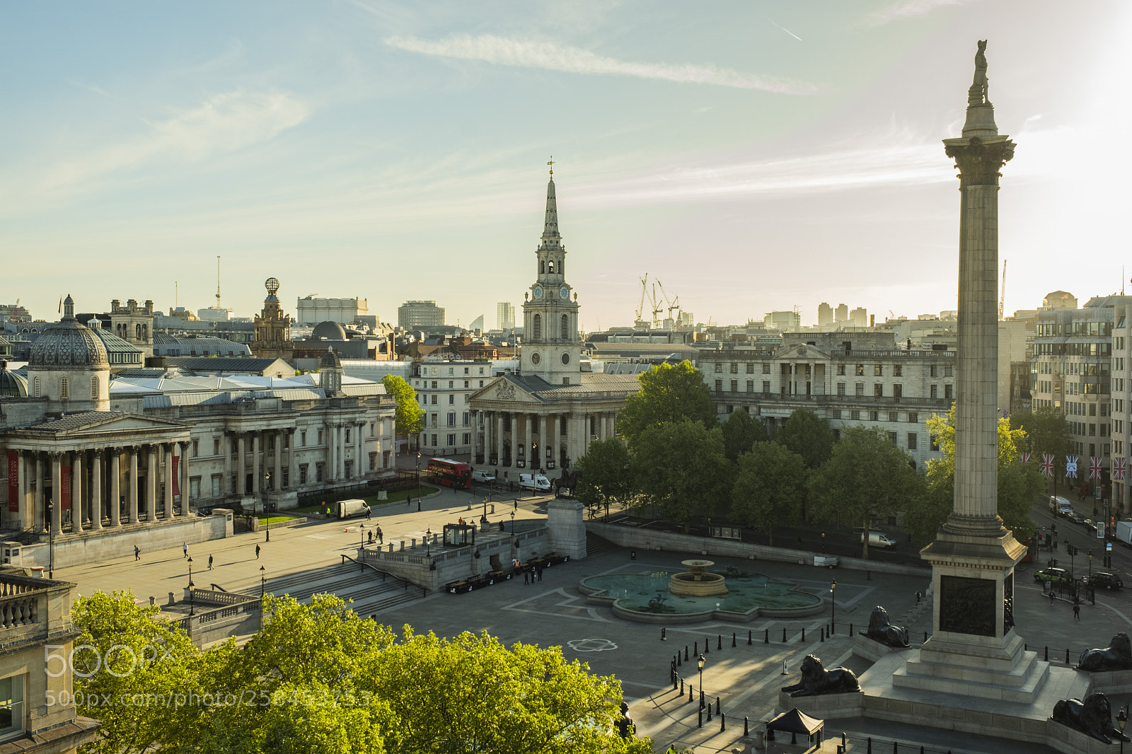 Fujifilm X-T2 sample photo. Sunrise over trafalgar square photography
