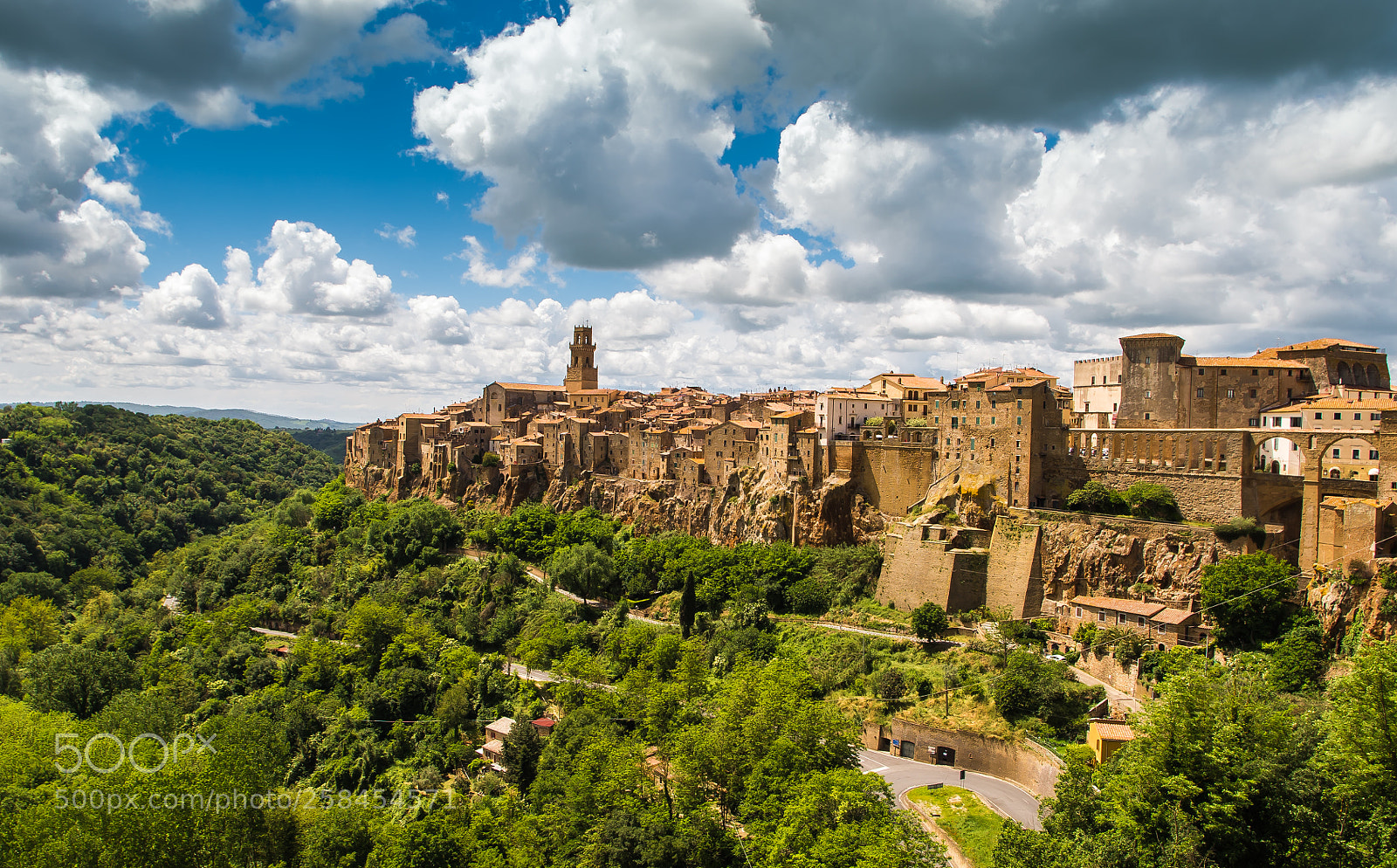 Pentax K-50 sample photo. Pitigliano, italy photography