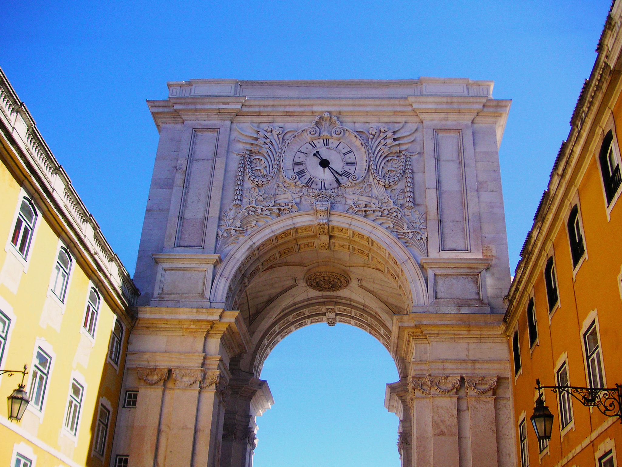 KONICA MINOLTA DiMAGE X50 sample photo. Arco de rua augusta. lisboa photography