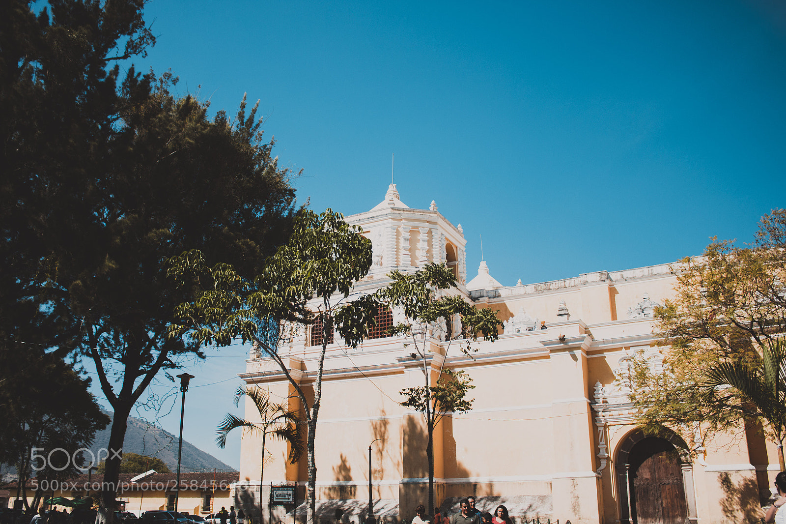 Canon EOS 700D (EOS Rebel T5i / EOS Kiss X7i) sample photo. La merced antigua guatemala photography