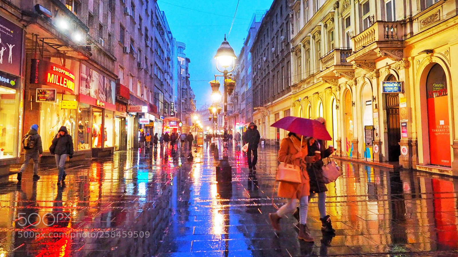 Olympus OM-D E-M10 II sample photo. Colors of the rain... photography