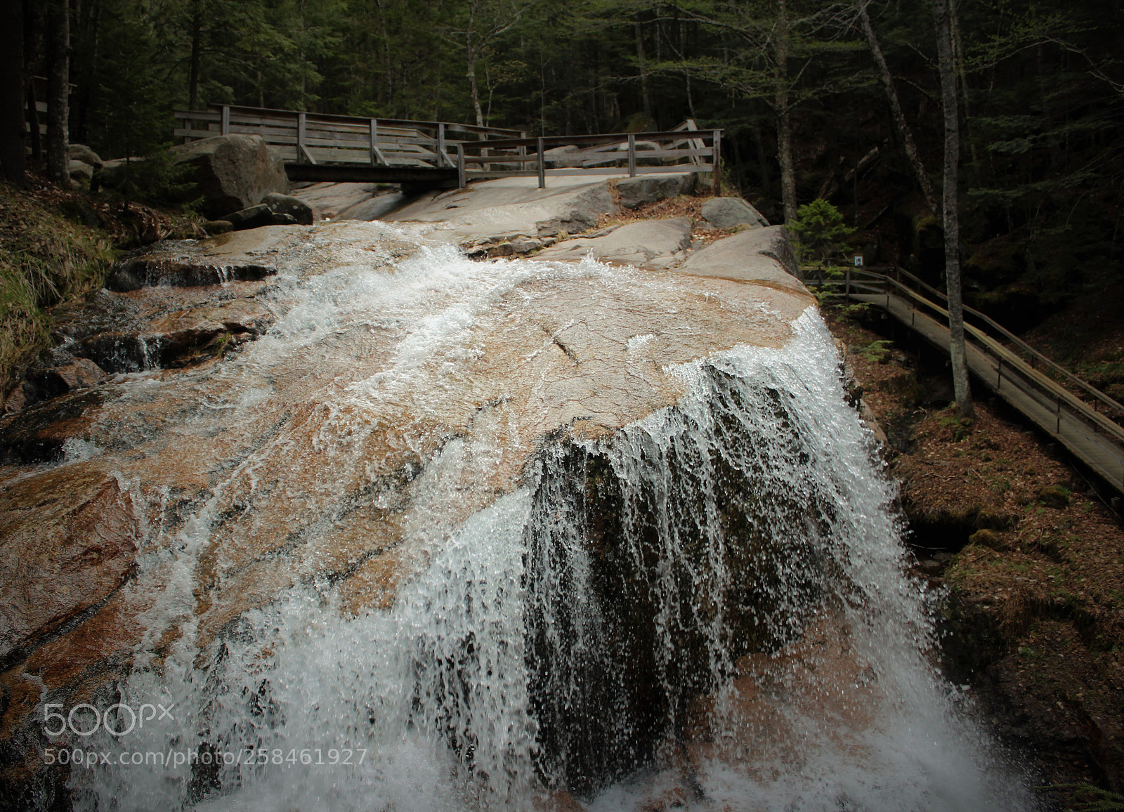 Canon EOS 1300D (EOS Rebel T6 / EOS Kiss X80) sample photo. The flumes waterfall photography