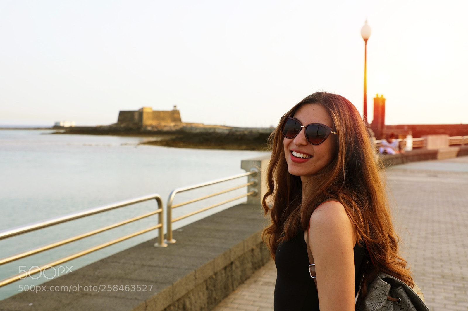 Canon EOS 5D Mark IV sample photo. Young female hipster traveler photography