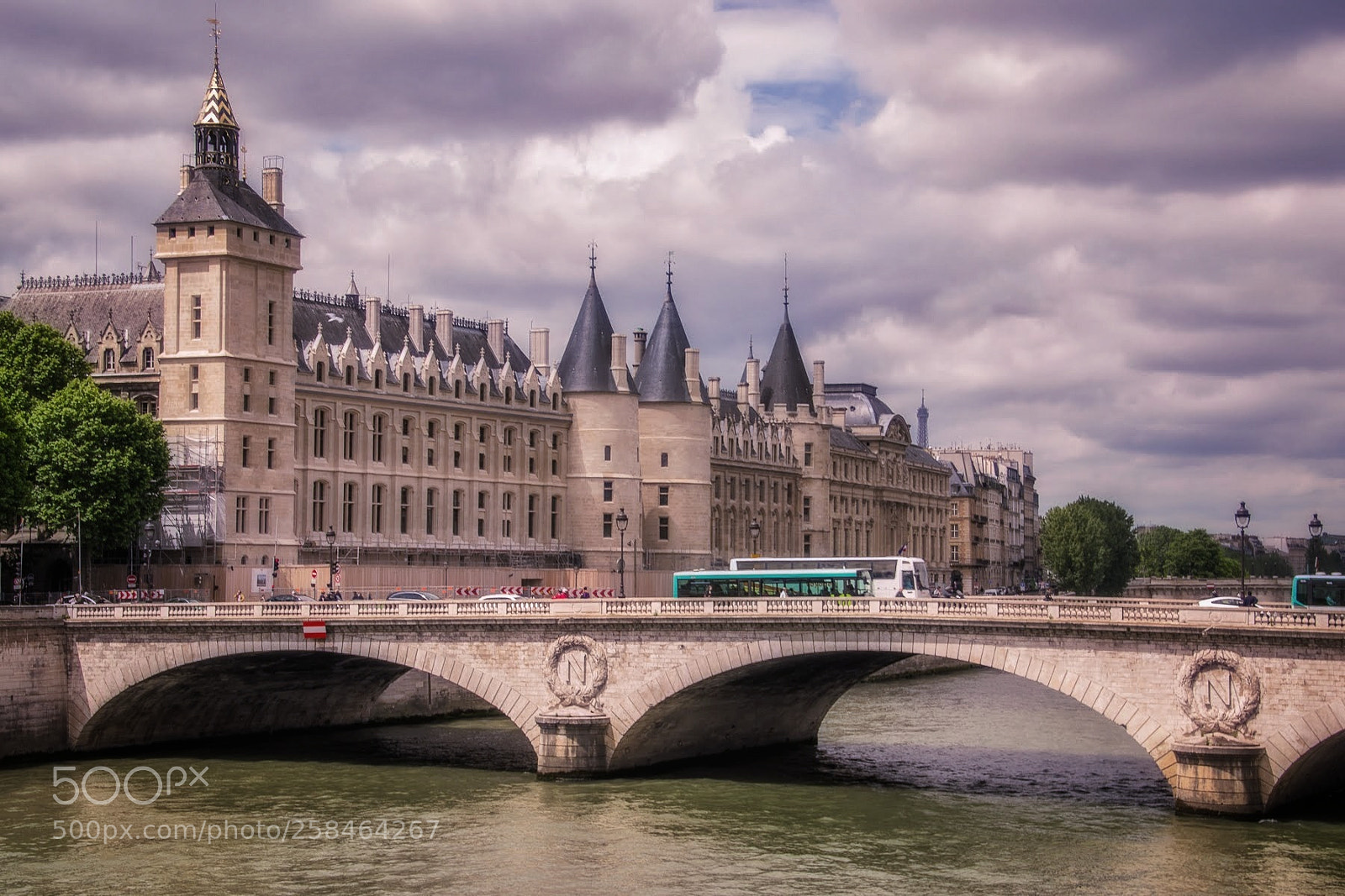Nikon D3100 sample photo. Nice day in paris. photography