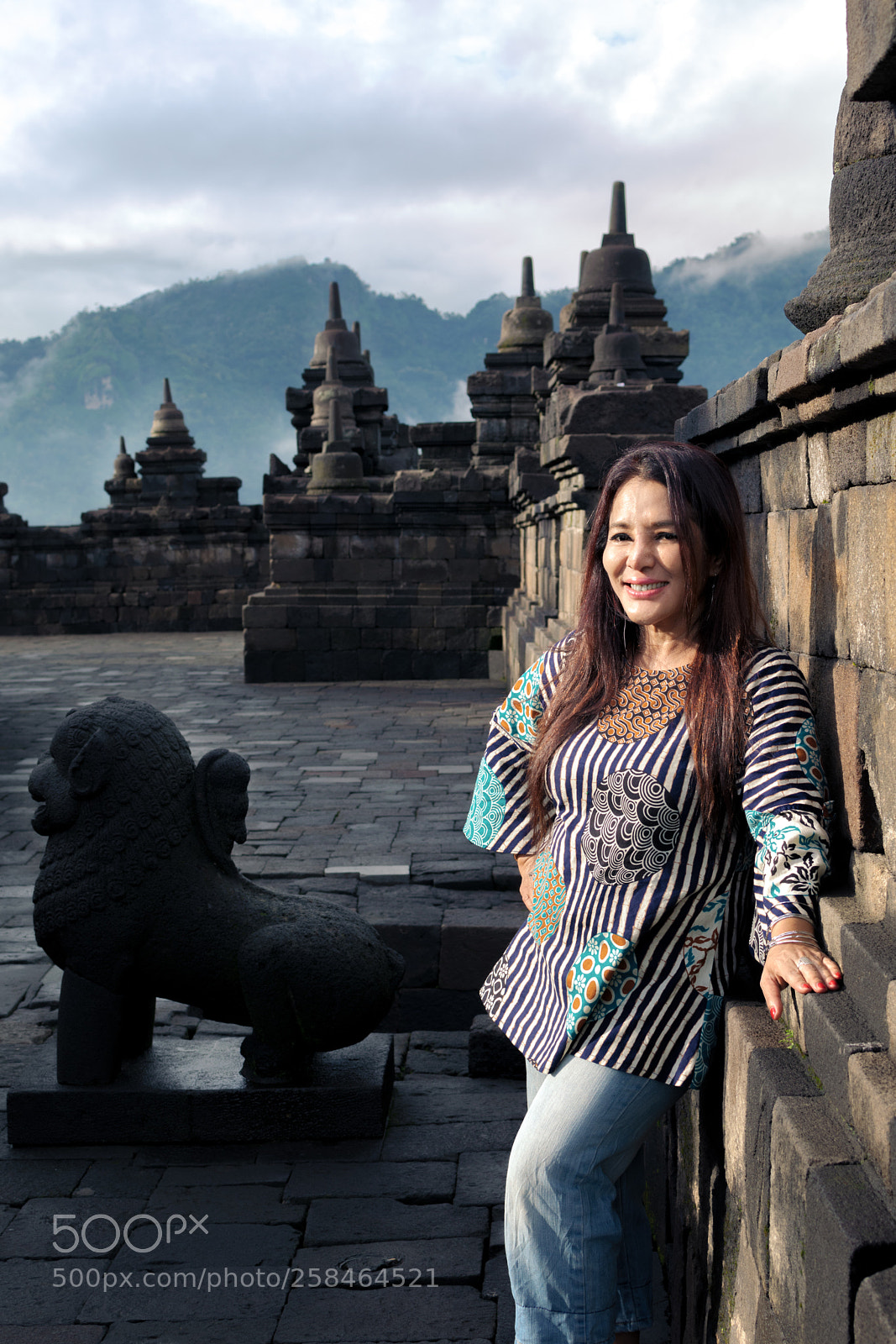 Nikon D3300 sample photo. Walk through the temple photography