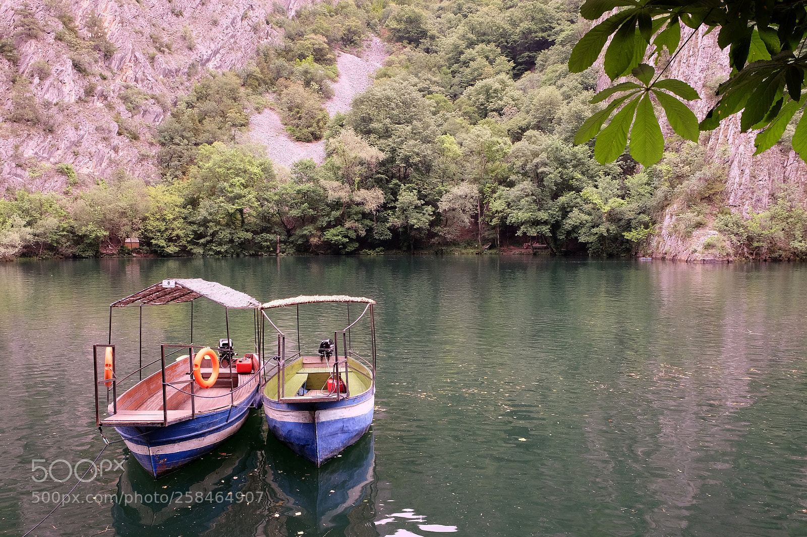 Fujifilm X-T1 sample photo. Peaceful lake photography