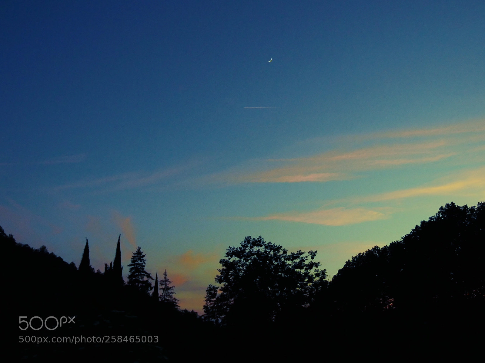 Panasonic Lumix DMC-GX85 (Lumix DMC-GX80 / Lumix DMC-GX7 Mark II) sample photo. Sunset photography