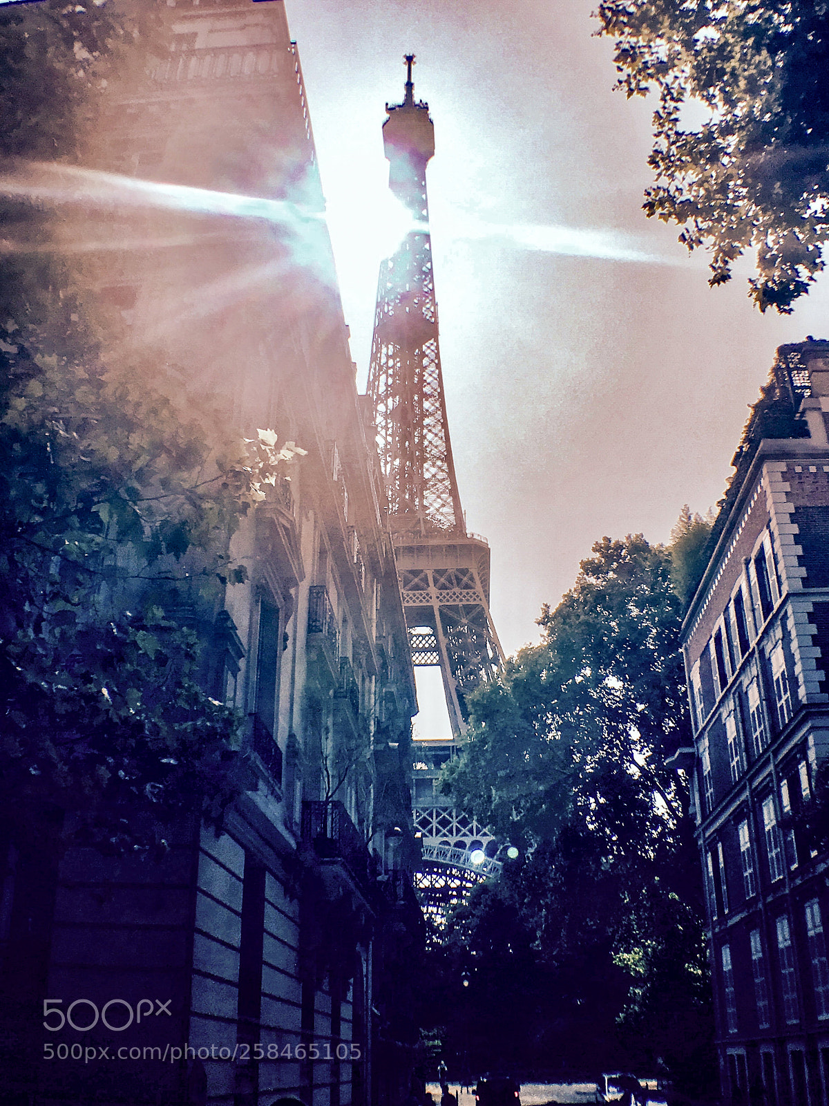 Apple iPhone 6s sample photo. Eiffel tower sun photography