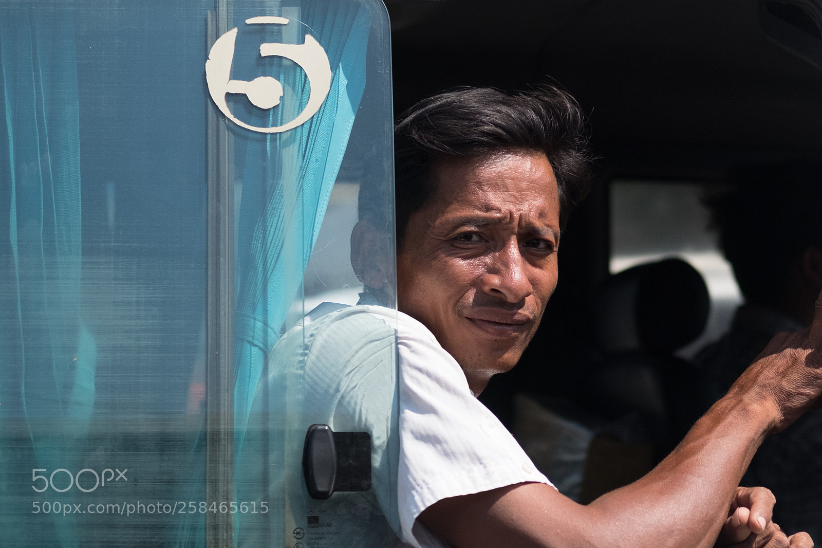 Fujifilm X-T20 sample photo. Cambo window photography