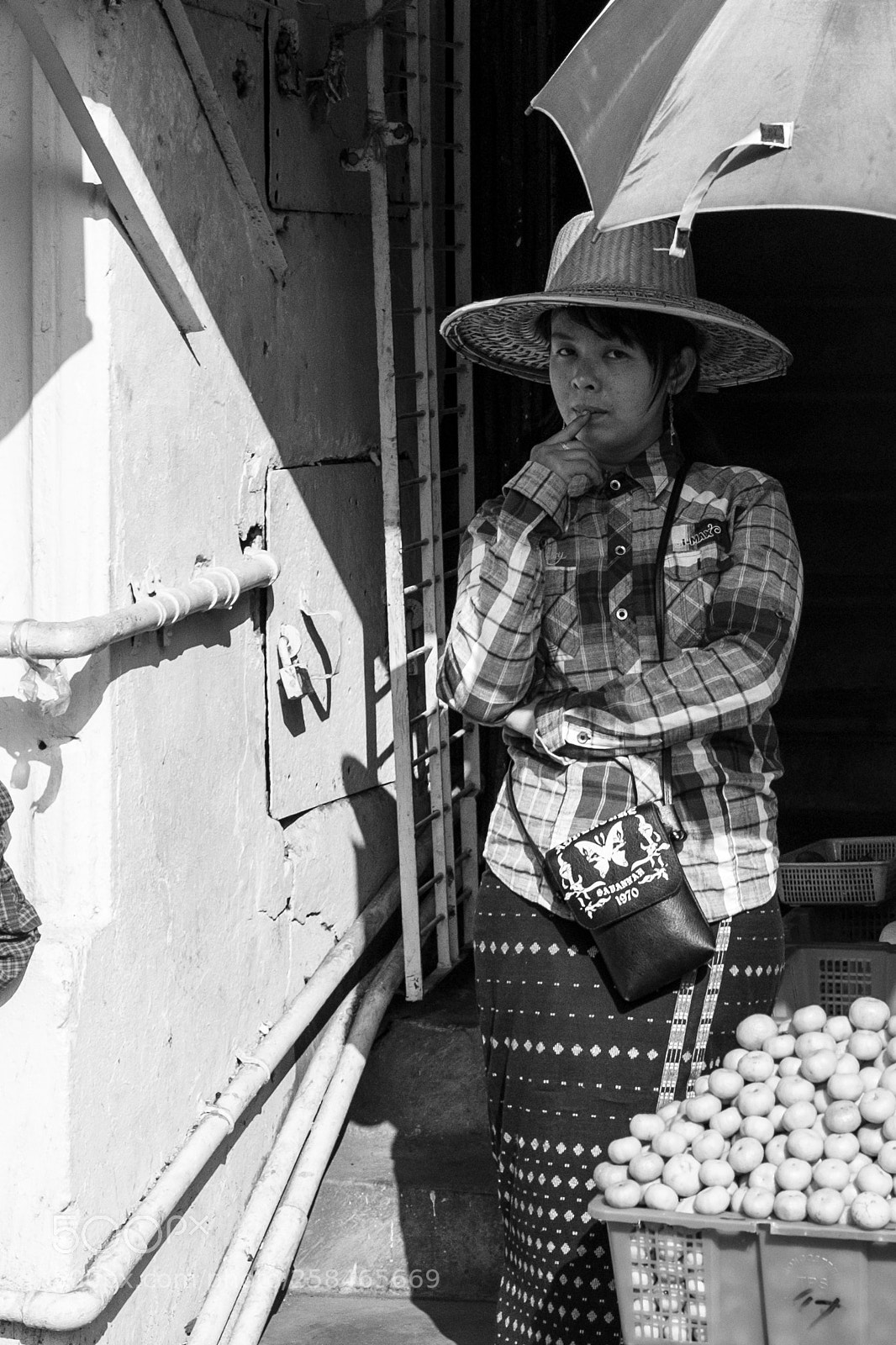 Fujifilm X-T20 sample photo. Myanmar lady photography