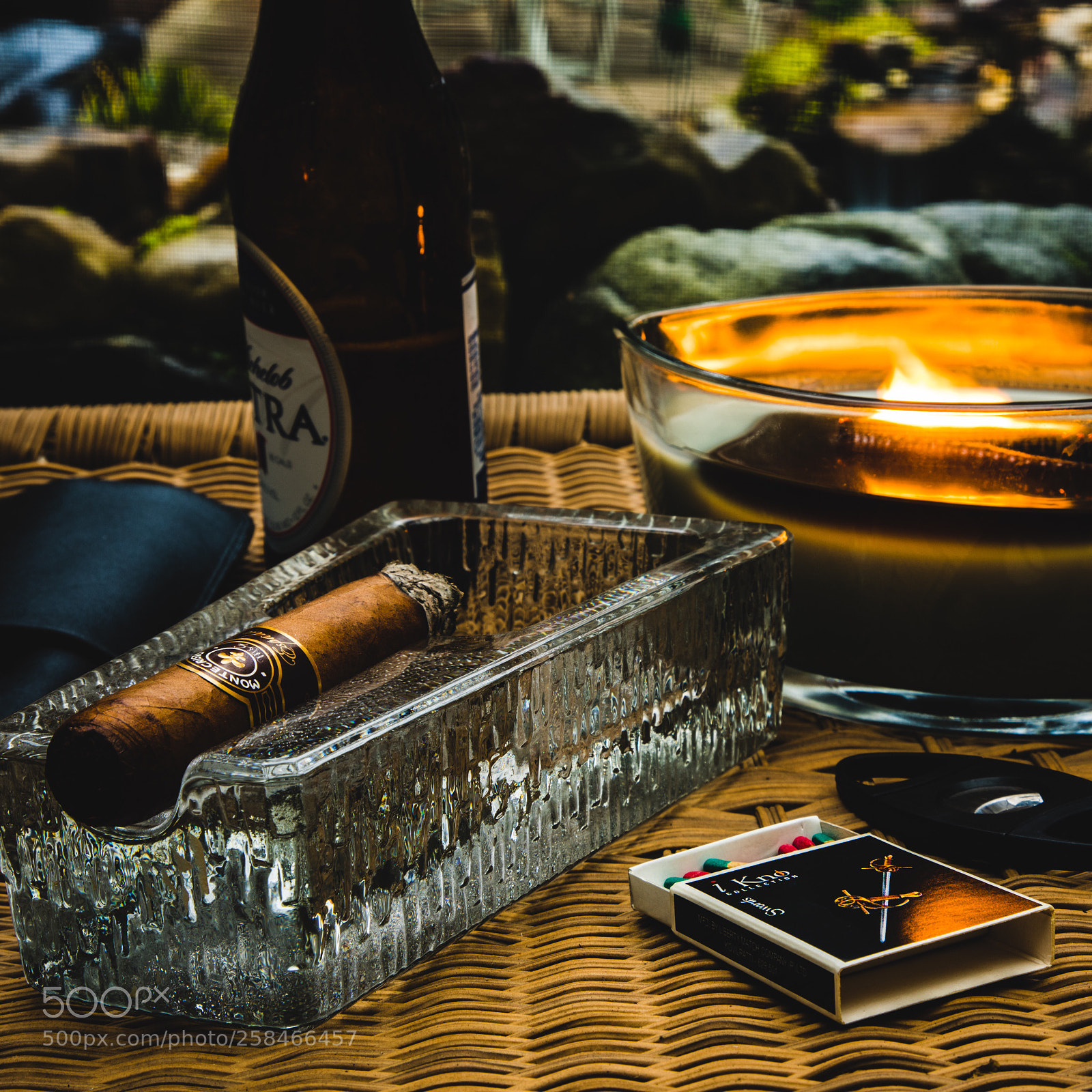 Canon EOS 5D Mark IV sample photo. Cigar time photography