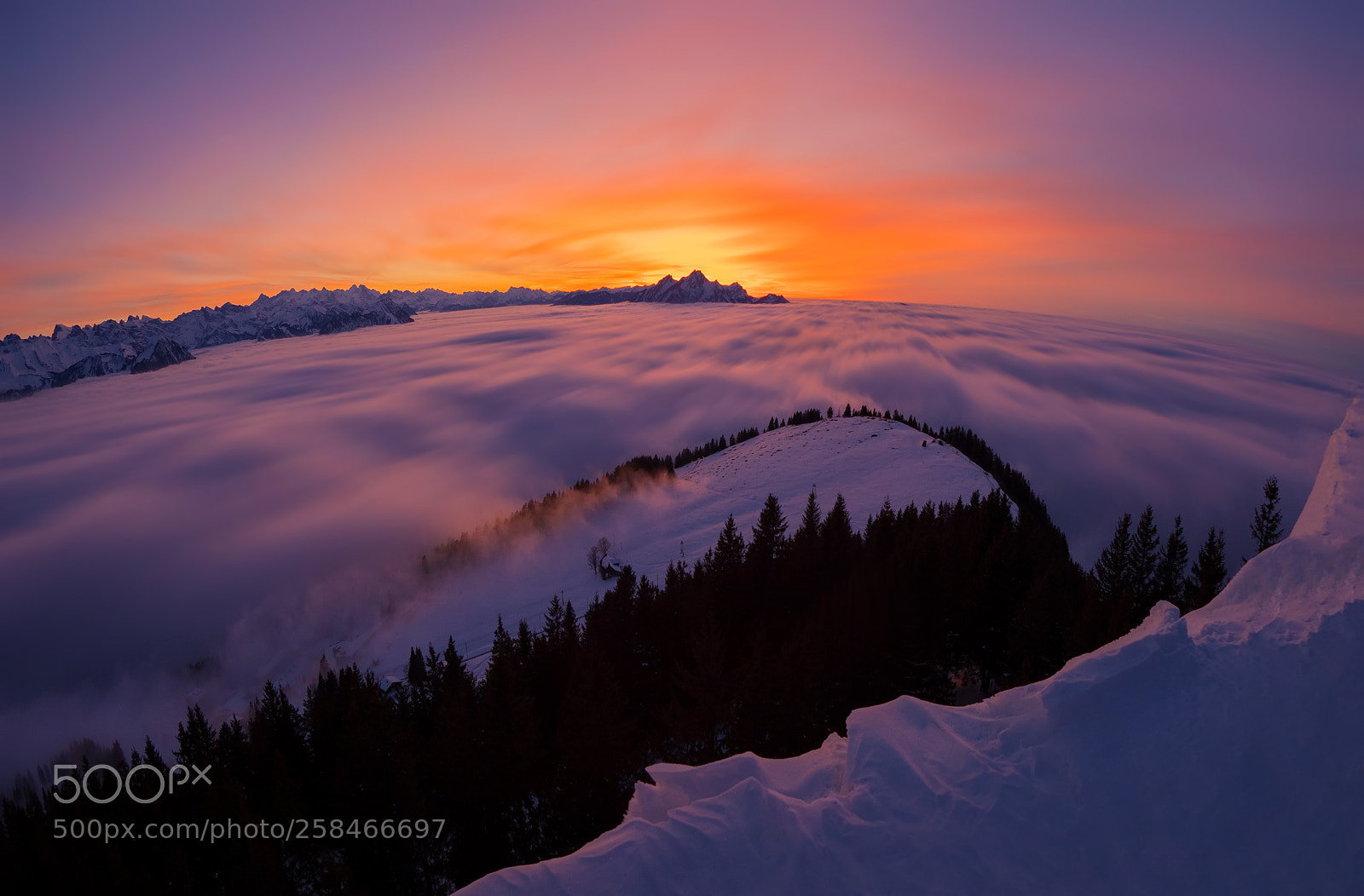 Olympus OM-D E-M1 Mark II sample photo. Sunset at rigi photography