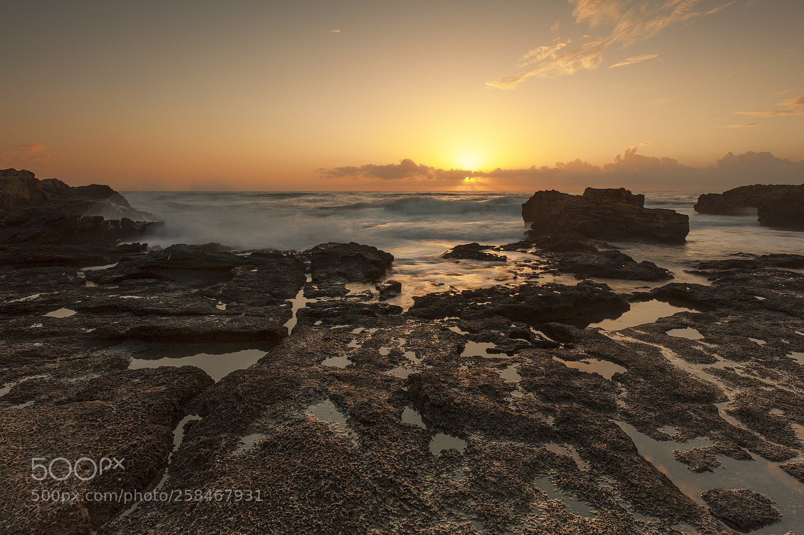 Canon EOS-1Ds Mark III sample photo. Mediterranean sea photography