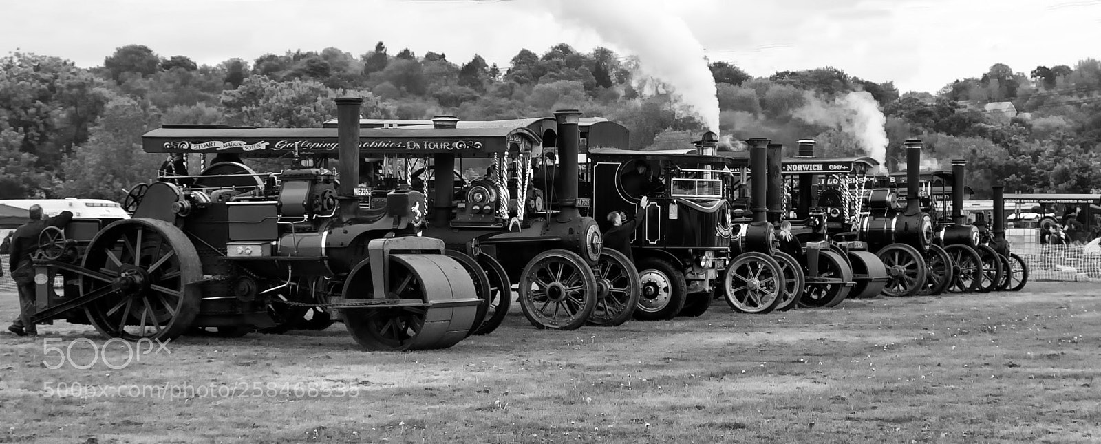 Canon EOS 7D Mark II sample photo. Steam rally photography