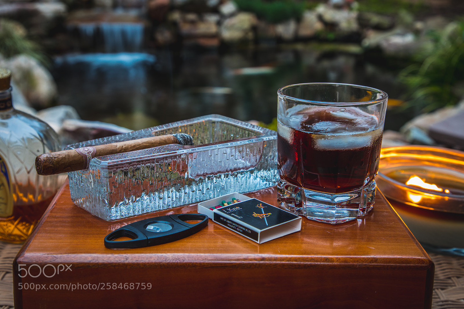 Canon EOS 5D Mark IV sample photo. Cigars and koi photography