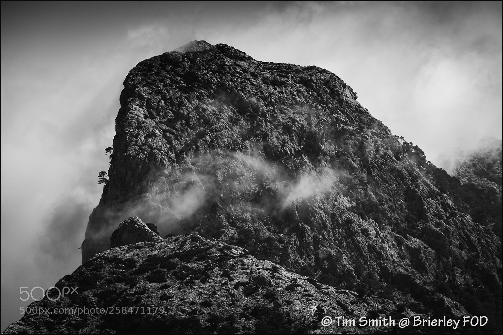 Nikon D500 sample photo. Mist on cap formentor photography