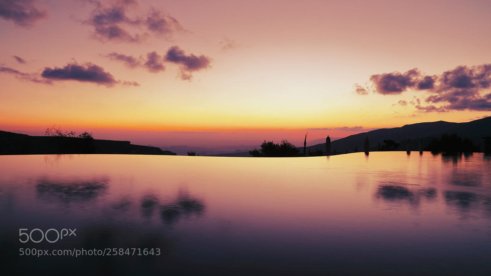 Canon EOS 5D Mark IV sample photo. Spectacular sunset photography