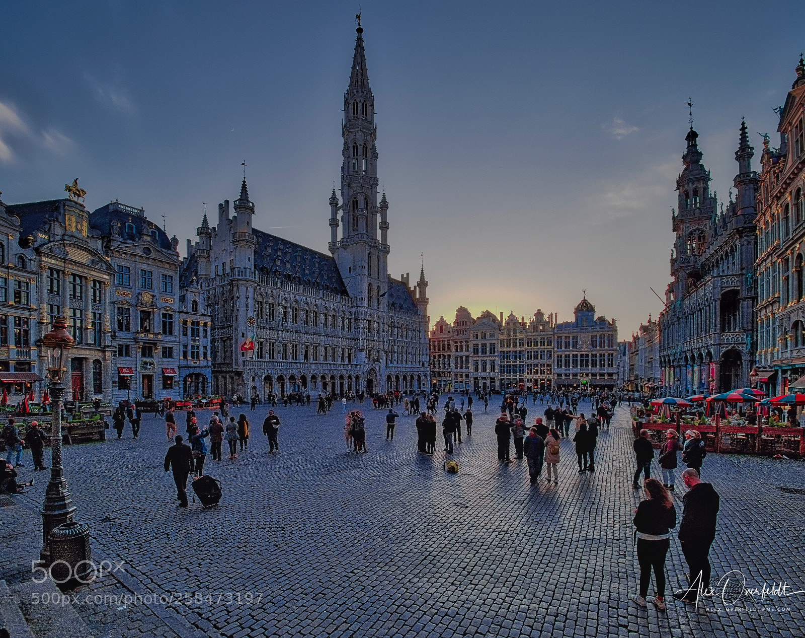 Olympus OM-D E-M1 Mark II sample photo. Brussels grote markt at photography