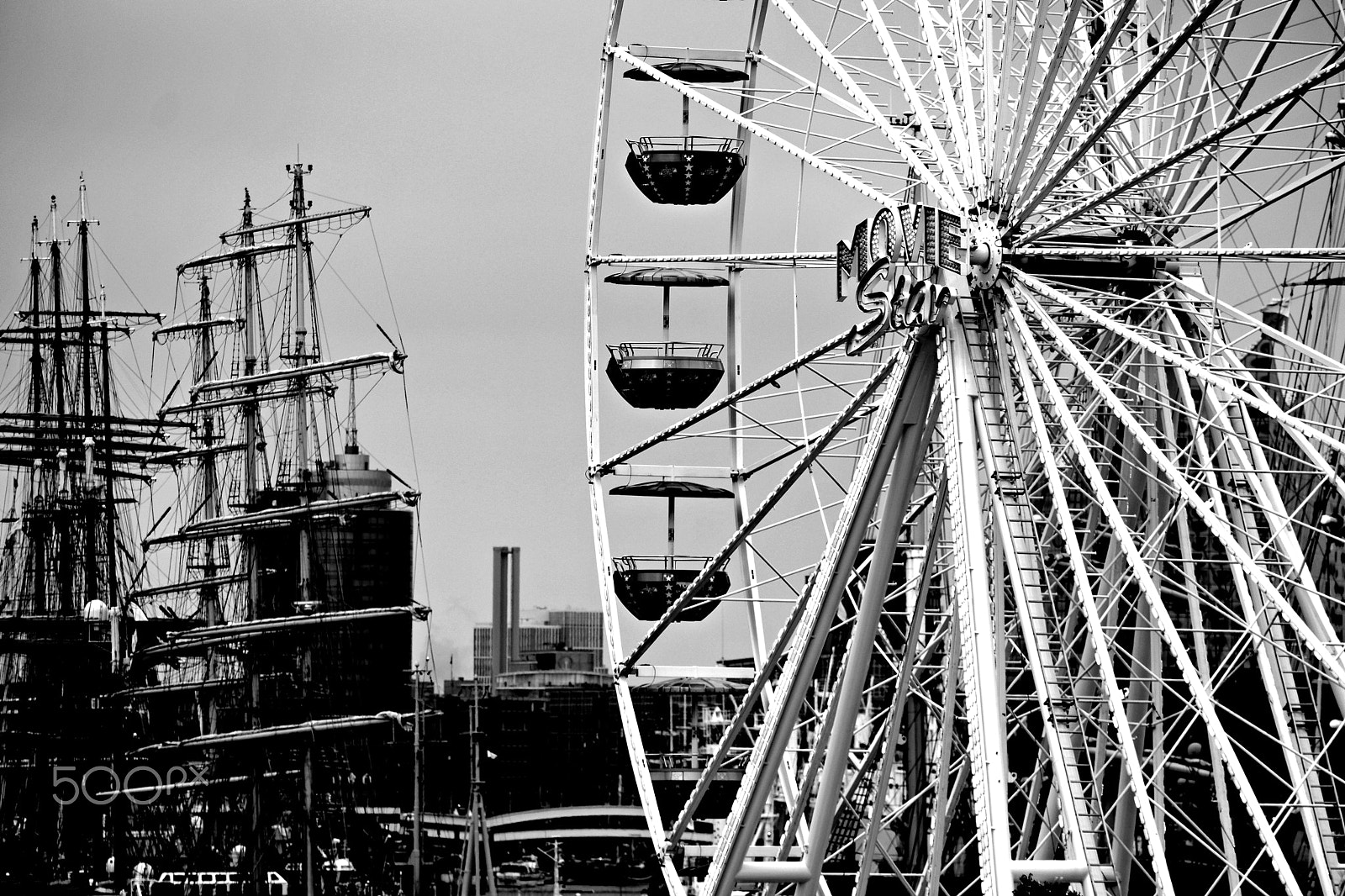 Fujifilm X-A5 sample photo. Masts & wheel photography