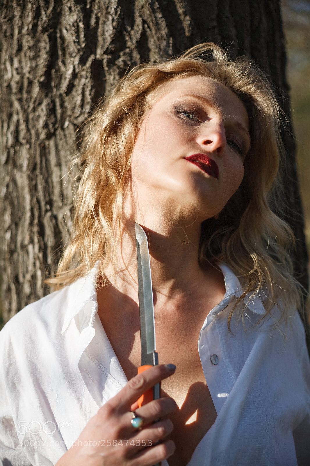 Canon EOS 5D sample photo. Girl with knife_3 photography