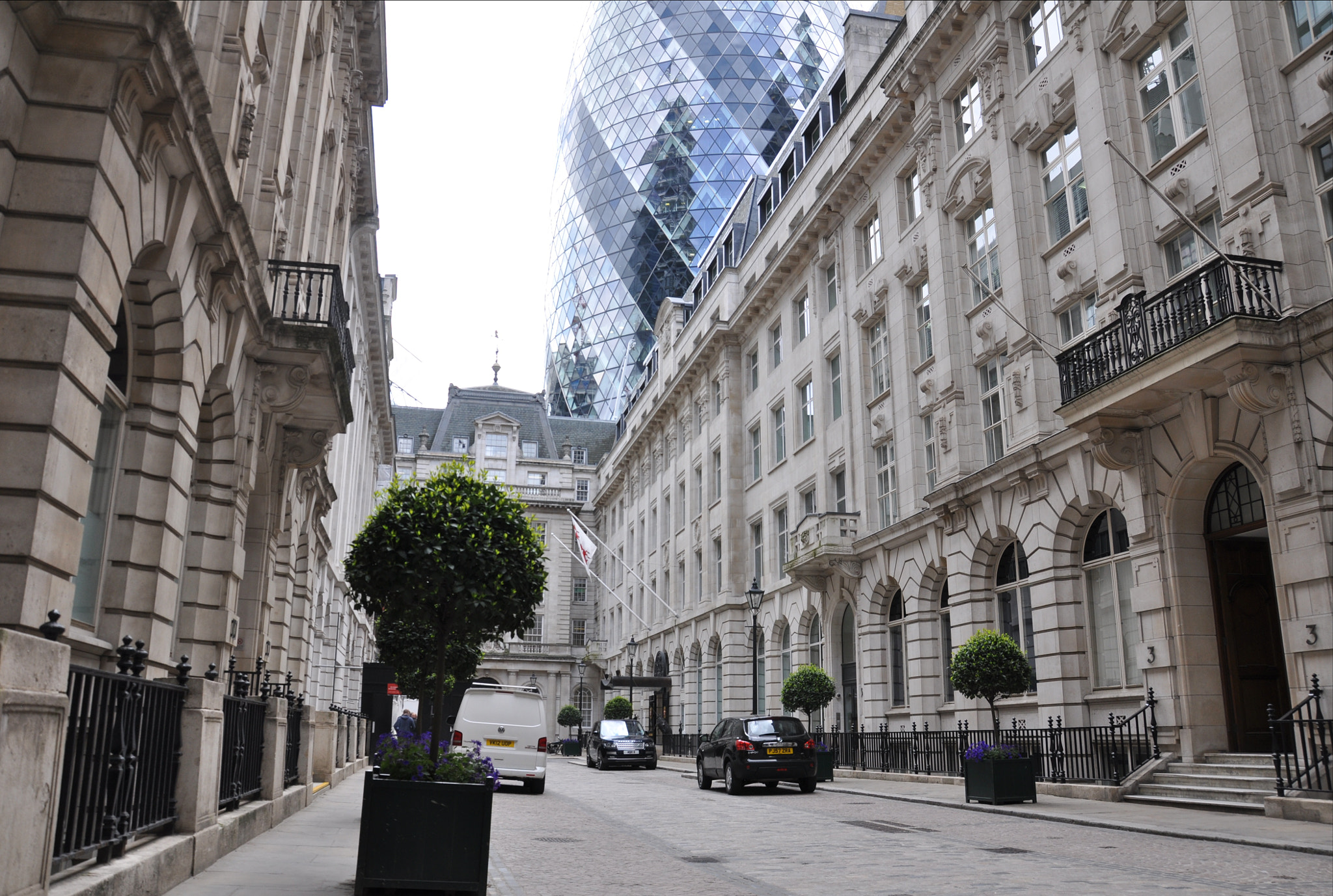 Nikon D5000 sample photo. 30 st mary axe, the gherkin  photography