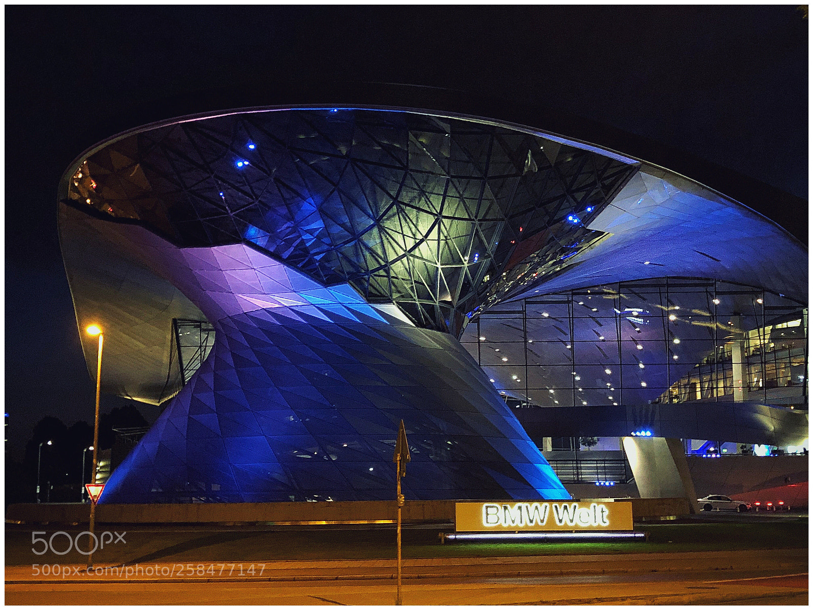 Apple iPhone X sample photo. Bmw world munich  photography