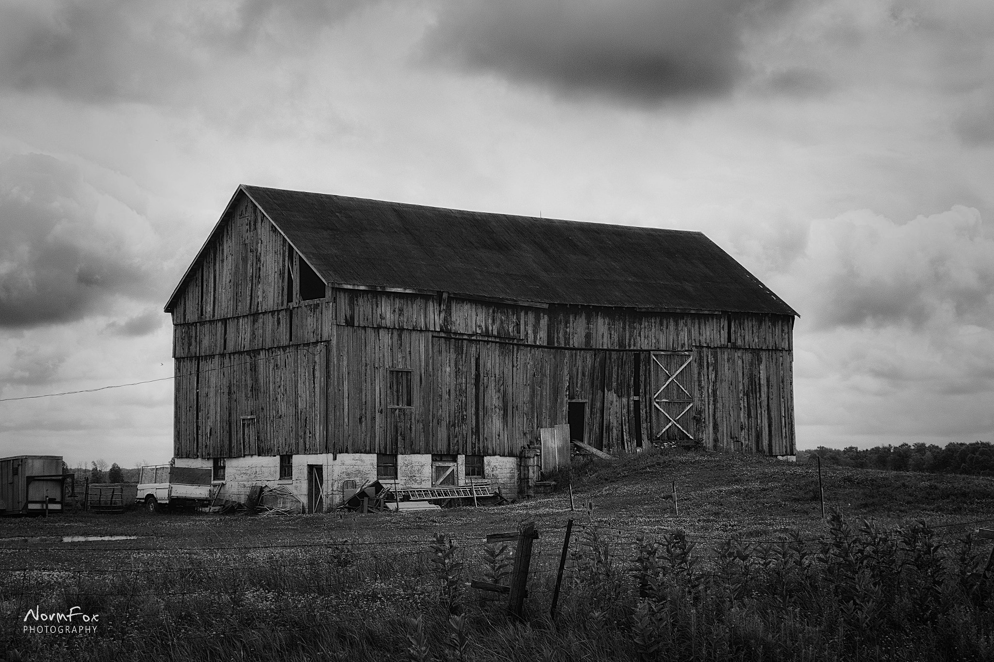 Canon PowerShot G9 X sample photo. Barn in canada photography