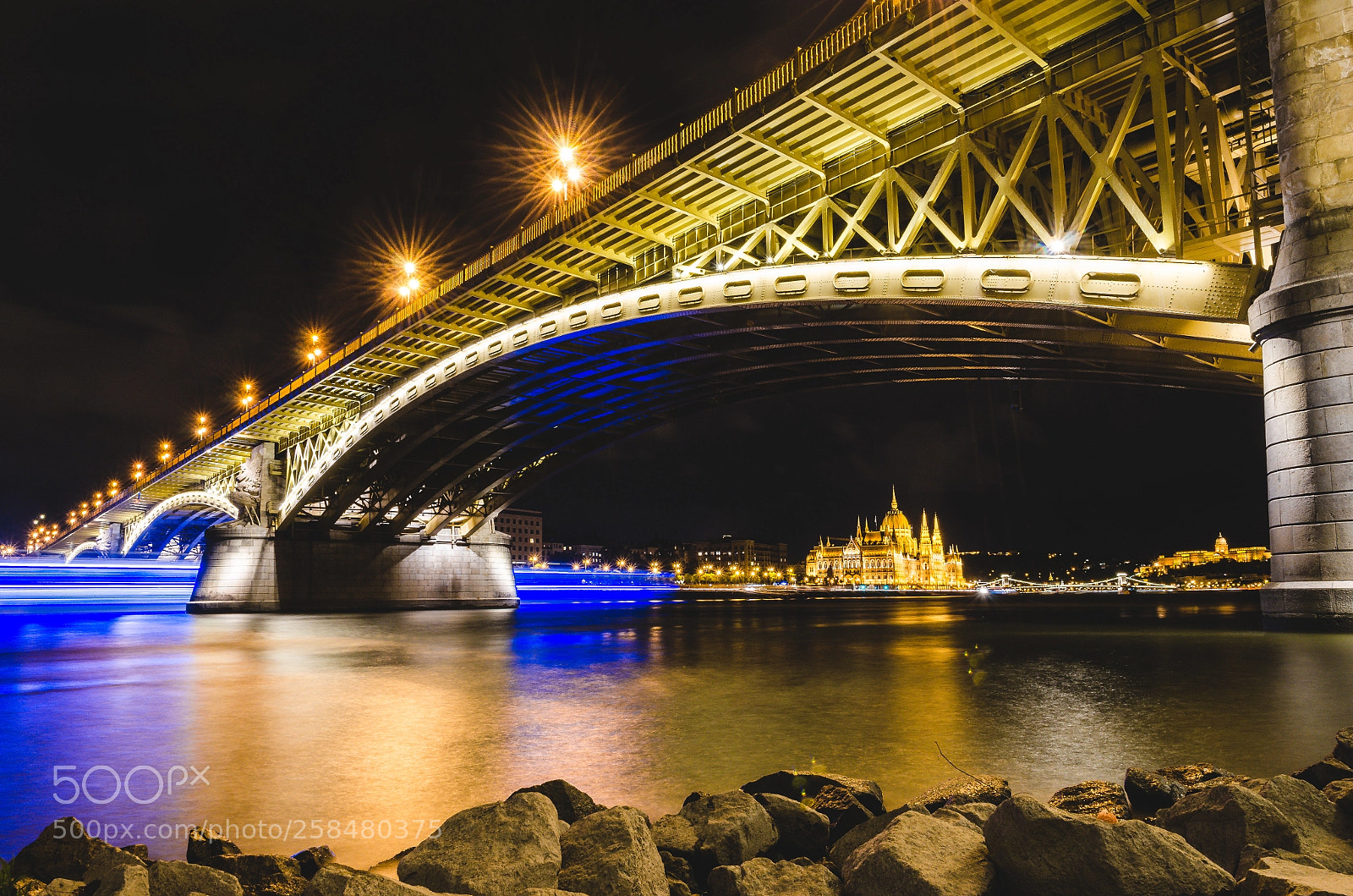 Nikon D7000 sample photo. Budapest  - 135/365 (blue) photography