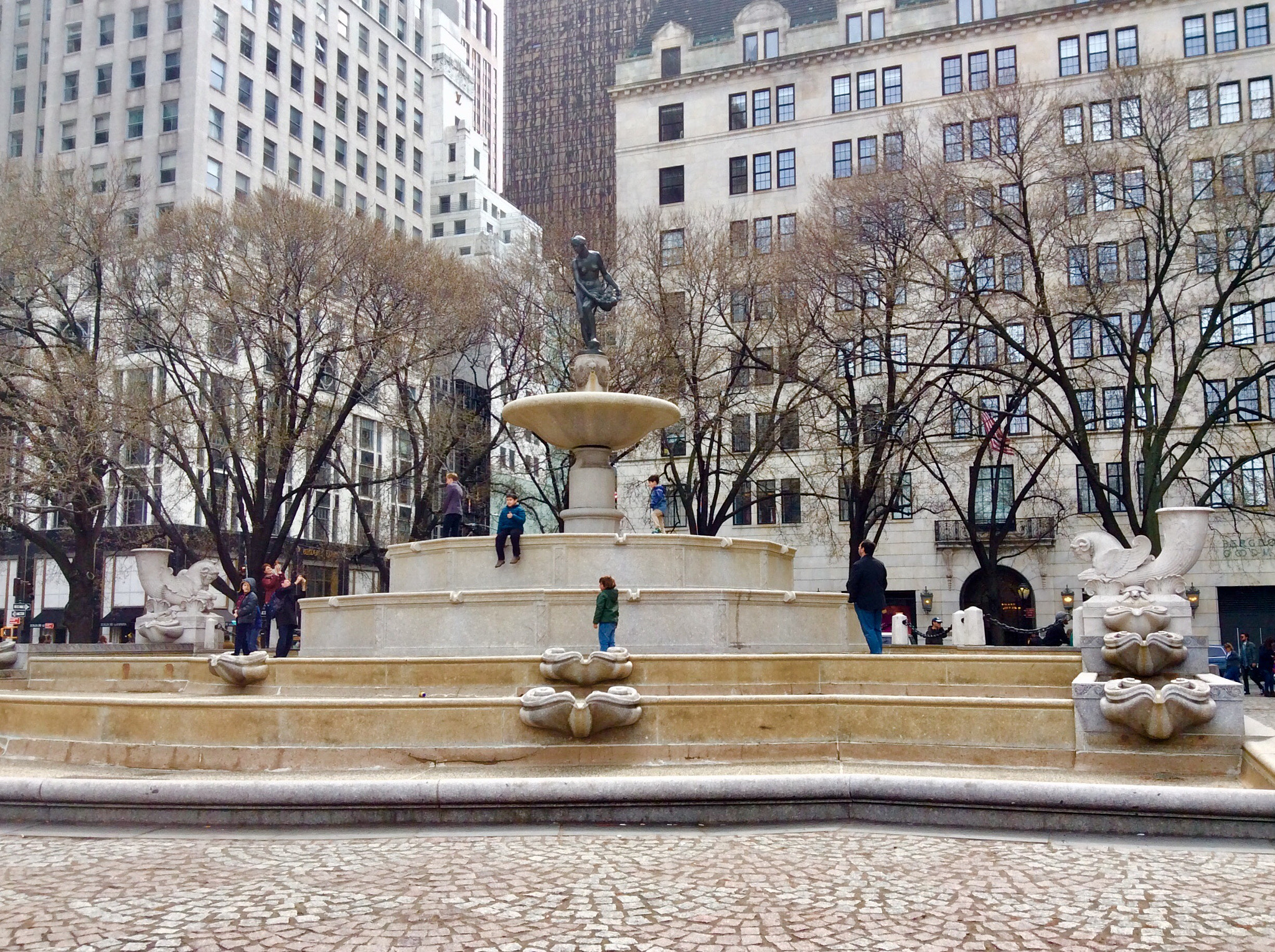 Apple iPad mini 2 sample photo. Pulitzer fountain, ny photography