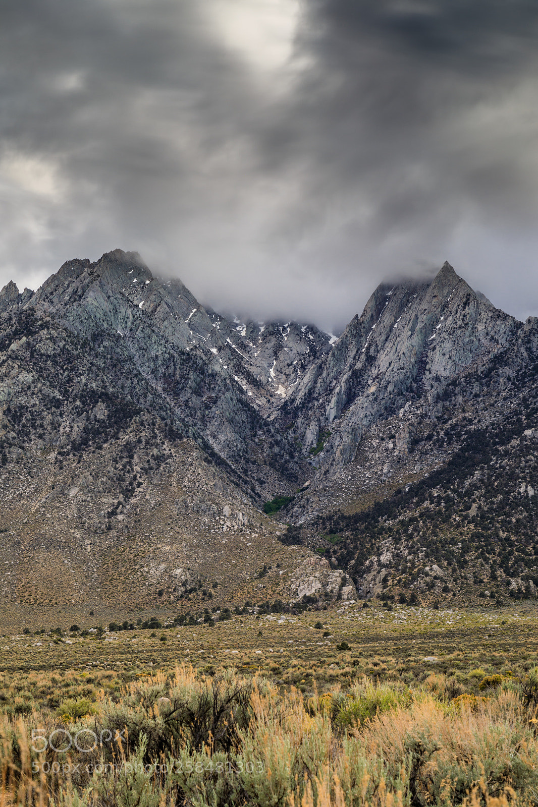 Canon EOS 5D Mark IV sample photo. The eastern sierra's 4090 photography
