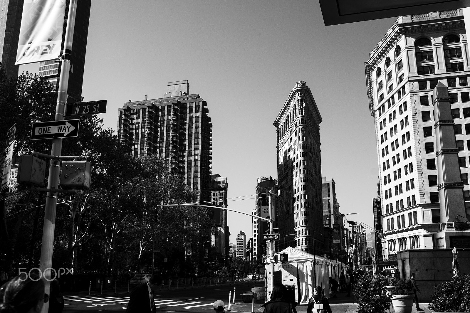 Canon EOS 600D (Rebel EOS T3i / EOS Kiss X5) sample photo. Flatiron hustle photography