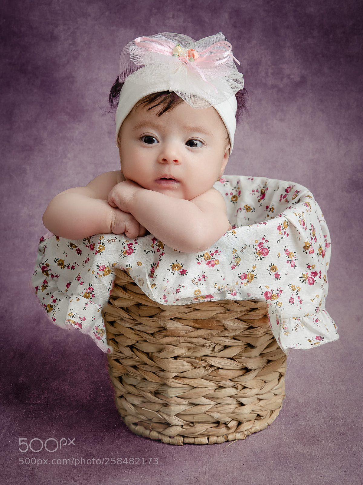 Canon EOS 5D Mark IV sample photo. Lovely girl photography