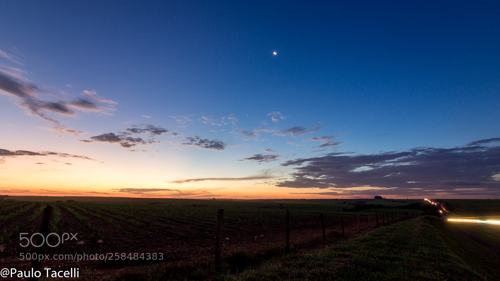 Canon EOS 1200D (EOS Rebel T5 / EOS Kiss X70 / EOS Hi) sample photo. Moon and venus photography
