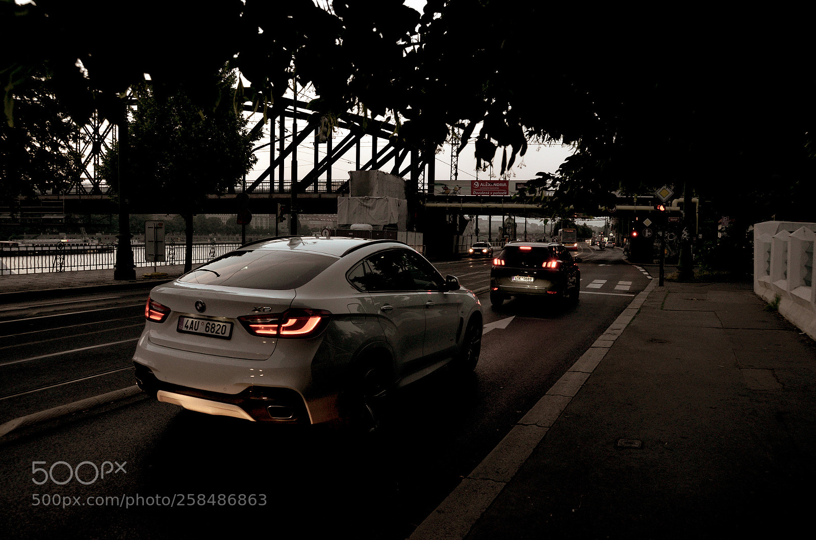 Nikon D7000 sample photo. White car photography
