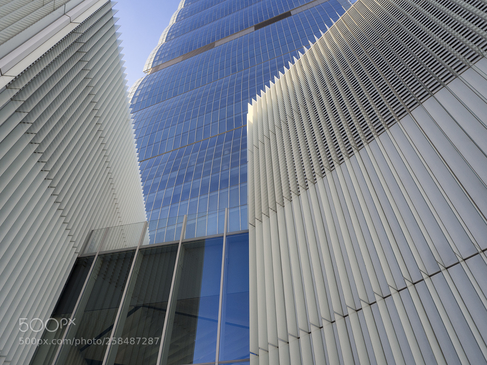 Olympus OM-D E-M10 II sample photo. Isozaki tower at citylife photography