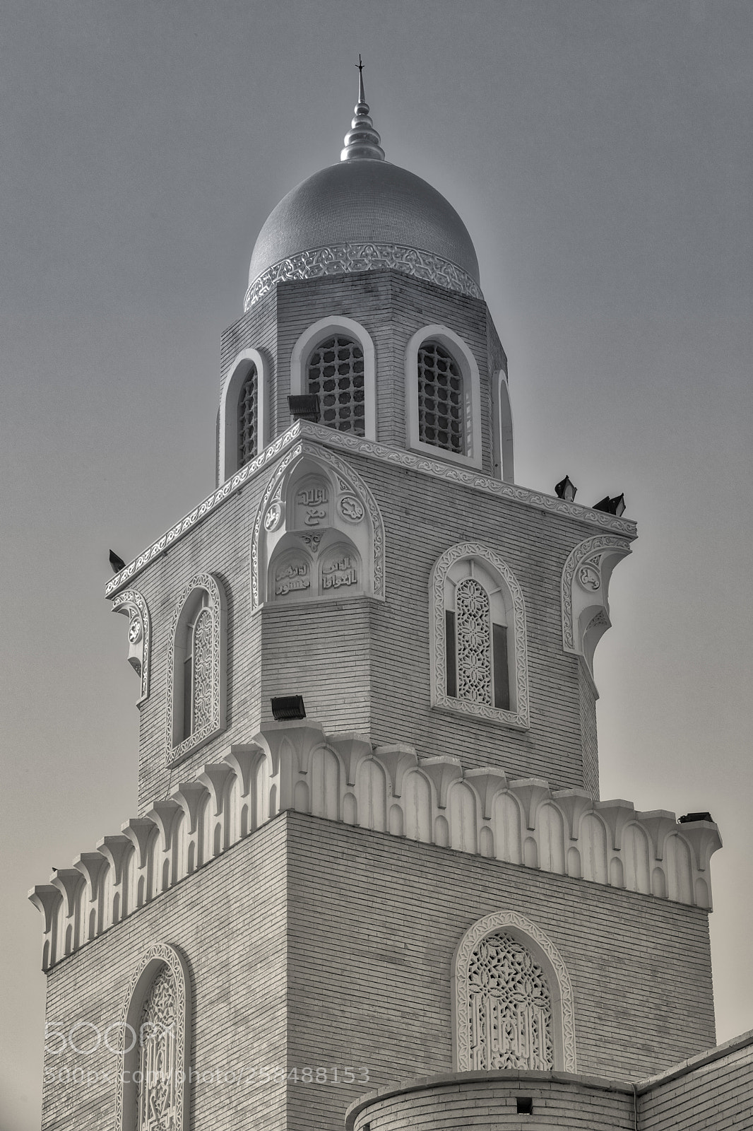 Canon EOS 5D Mark IV sample photo. Minaret of masjid photography