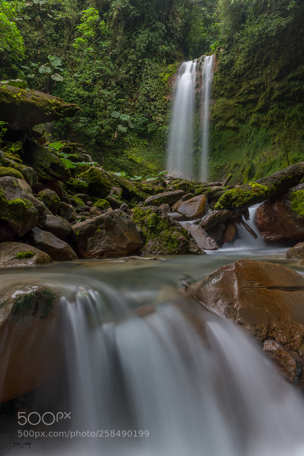 Nikon D4 sample photo. Catarata roca verde. photography