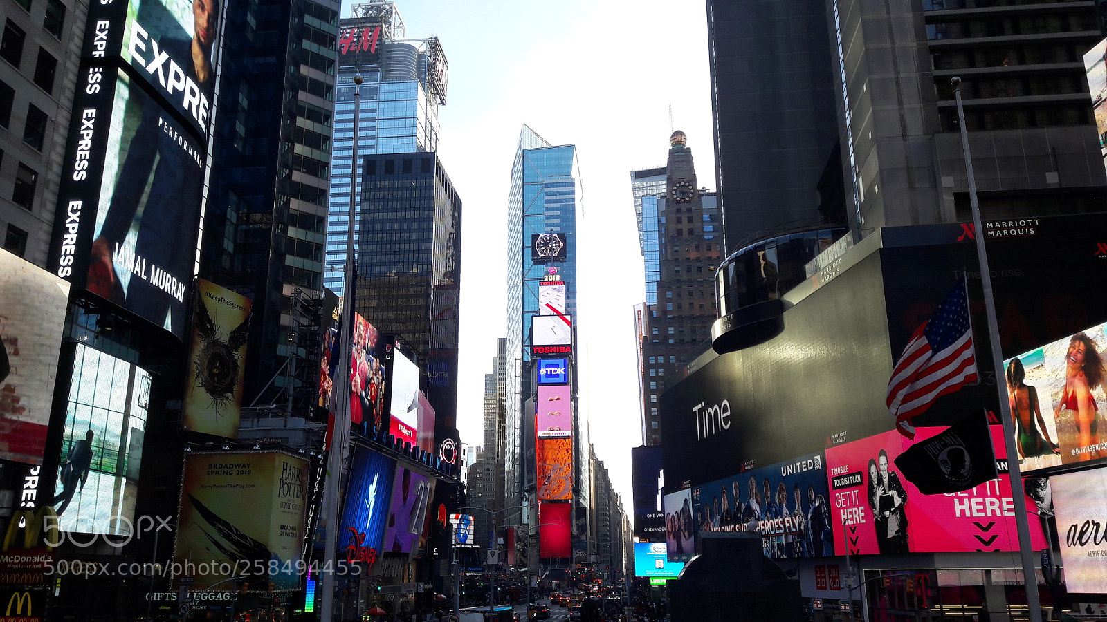 Samsung Galaxy J7 sample photo. Time square photography