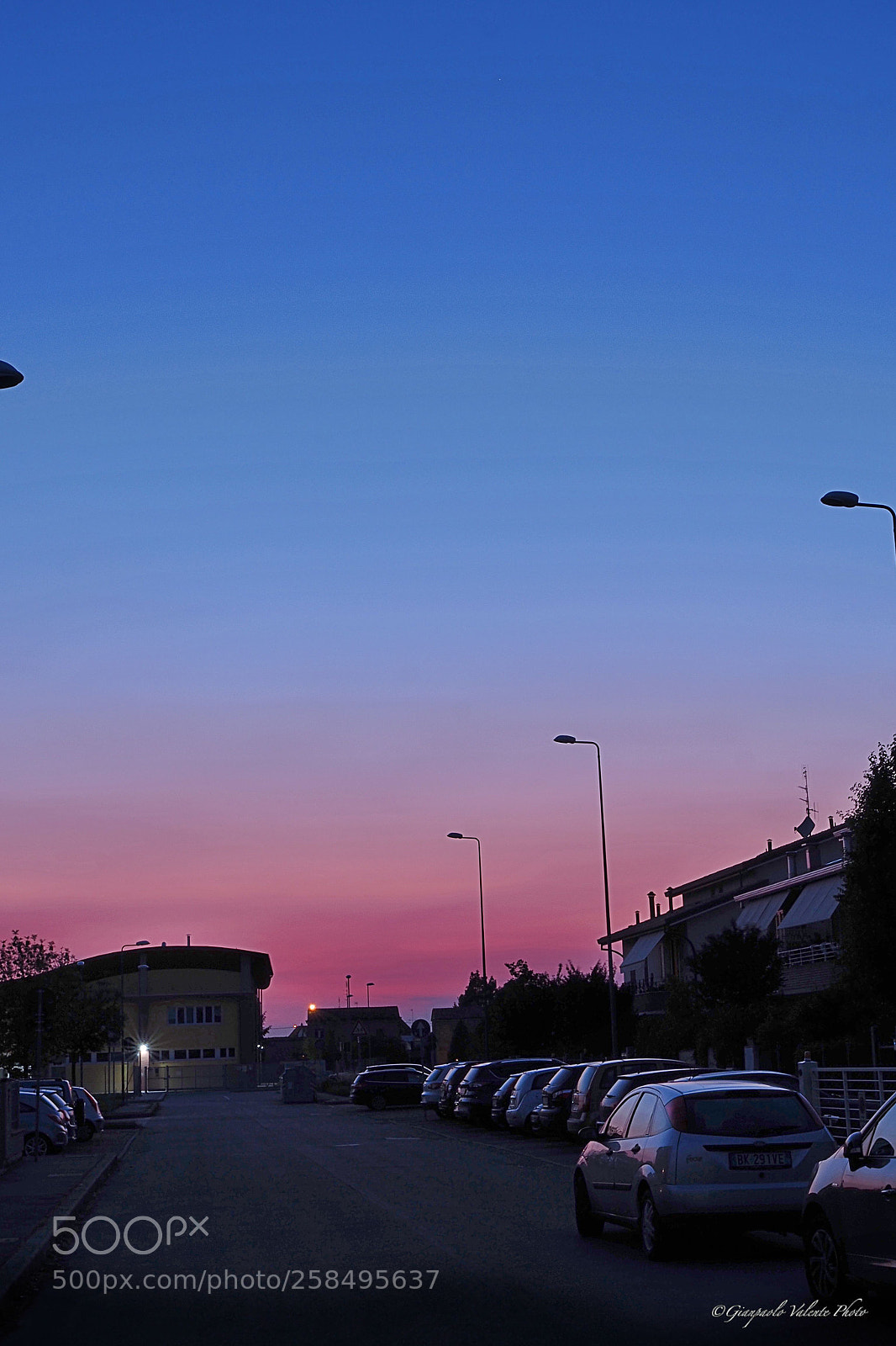 Olympus OM-D E-M5 II sample photo. Tramonti urbani photography