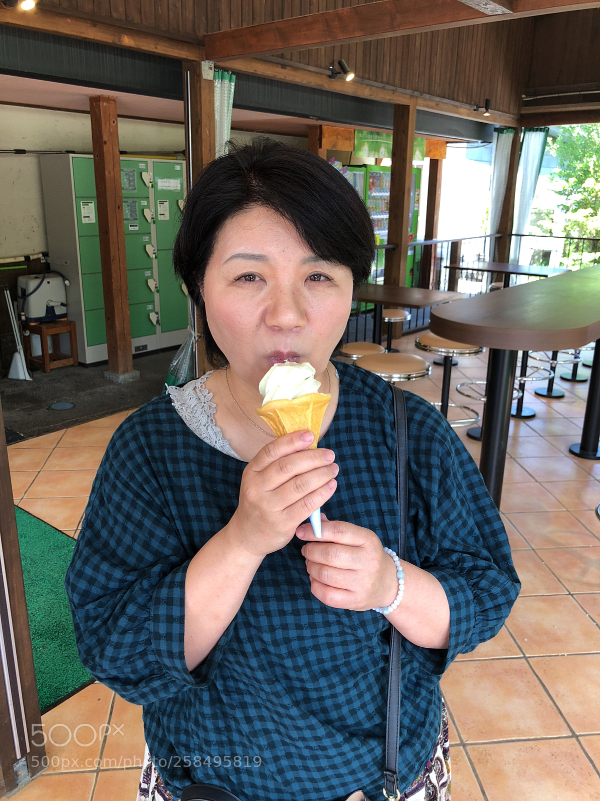 Apple iPhone X sample photo. New photo added to photography